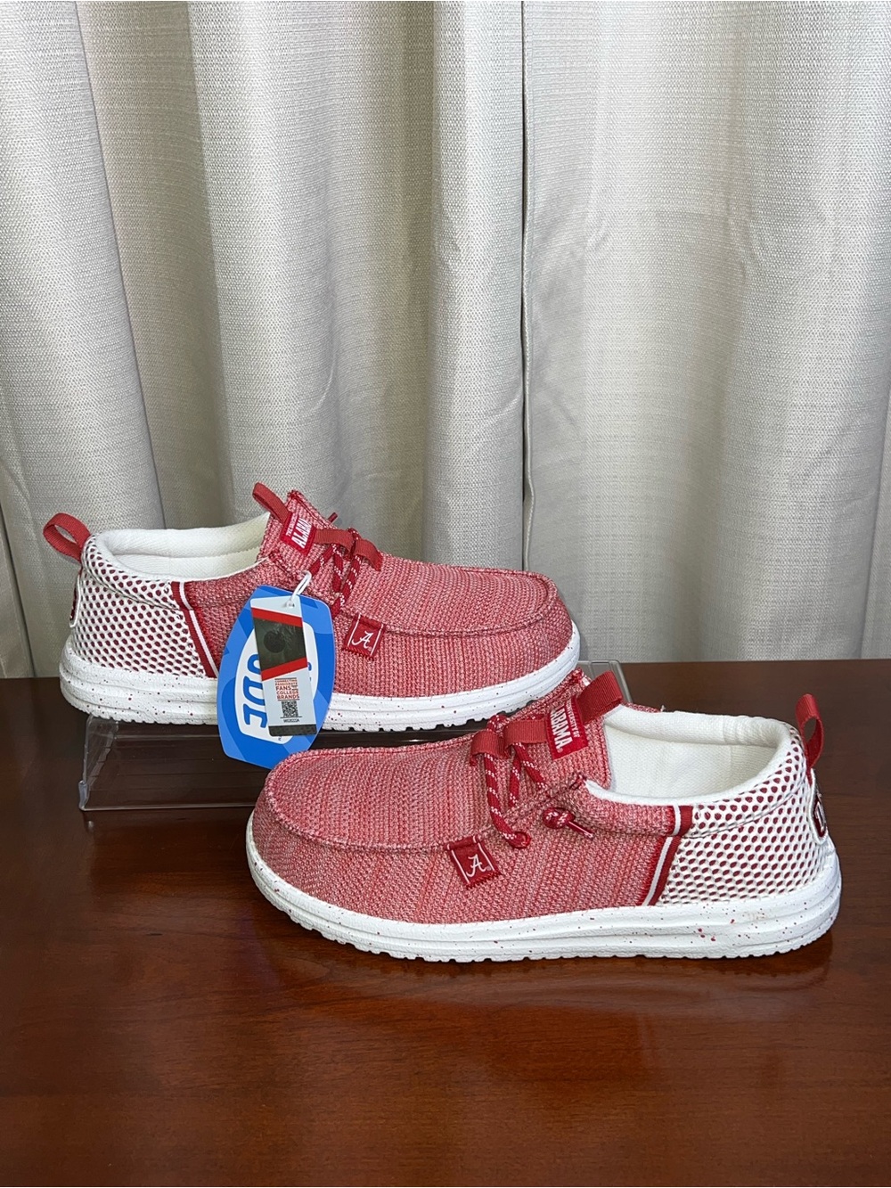 HEY DUDE Alabama Crimson Tide Wally Funk Stretch Sox Slip-On’s🐘🐘UNISEX Roll Tide
